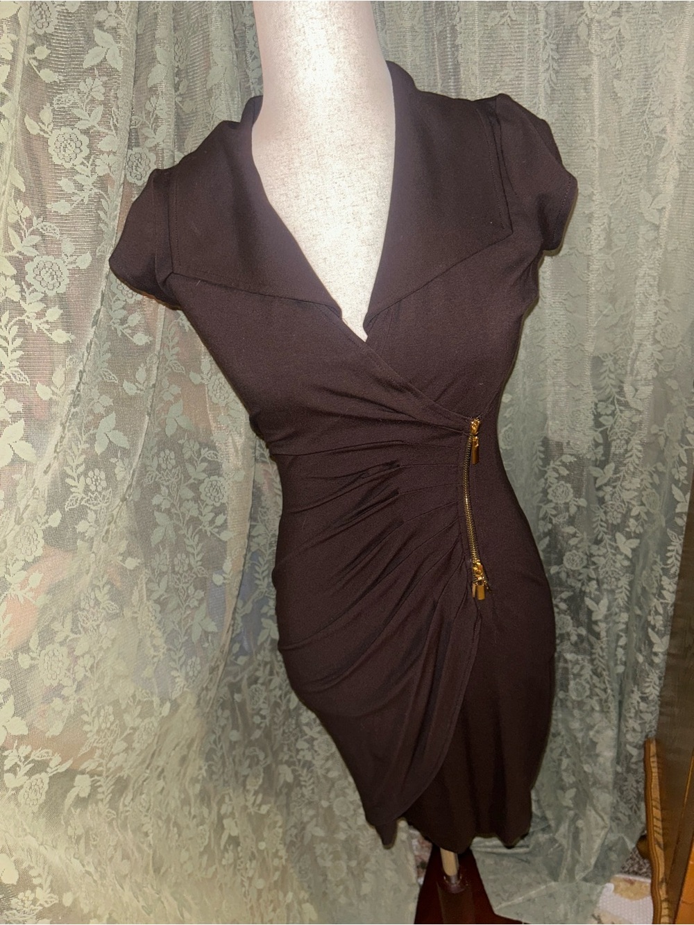 Cache Y2K Elegant Brown Wrap-Style Mini Dress with Gold Zipper